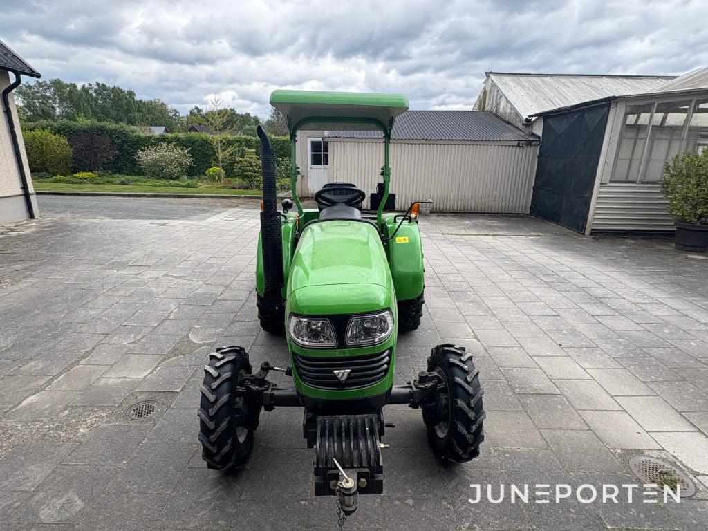 Traktor Europard 254 - Trator: foto 2 Traktor Europard 254 - Trator: foto 2