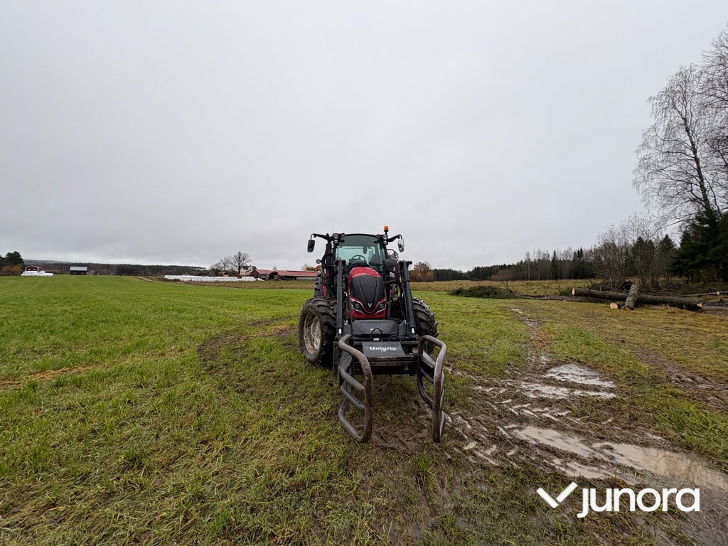 Traktor - Valtra A115 - Trator: foto 4 Traktor - Valtra A115 - Trator: foto 4