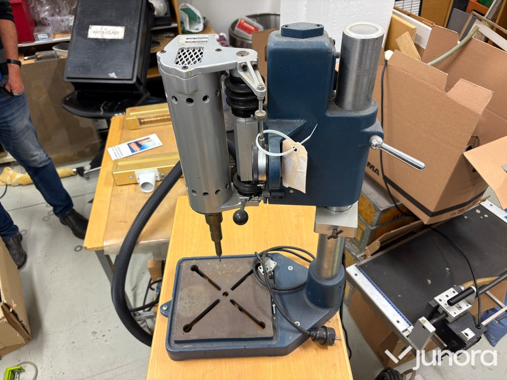 Ultraljudsborr - KERRY Ultrasonics, KDS150 - Engenho de furar: foto 2 Ultraljudsborr - KERRY Ultrasonics, KDS150 - Engenho de furar: foto 2