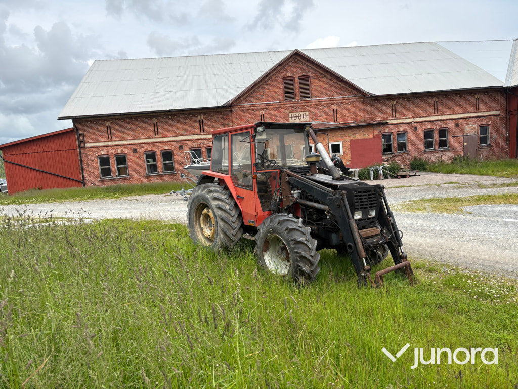 Valmet 705-4 med lastare - Trator: foto 3 Valmet 705-4 med lastare - Trator: foto 3