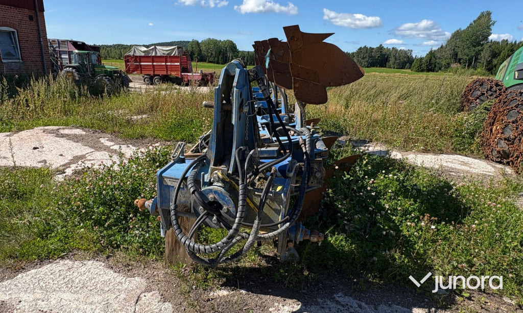 Växelplog 5-skärig Överum Dx 590 H - Arado: foto 4 Växelplog 5-skärig Överum Dx 590 H - Arado: foto 4