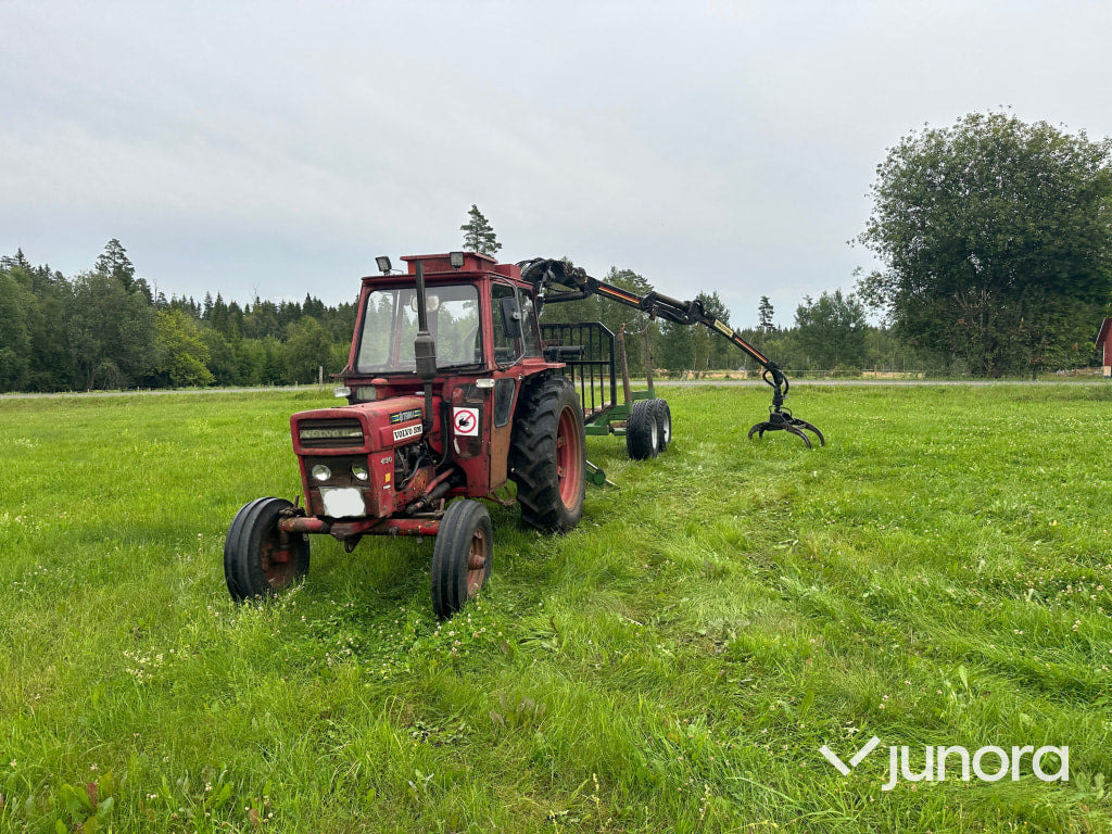 Volvo Bm 430 med farma skogsvagn - Trator: foto 2 Volvo Bm 430 med farma skogsvagn - Trator: foto 2