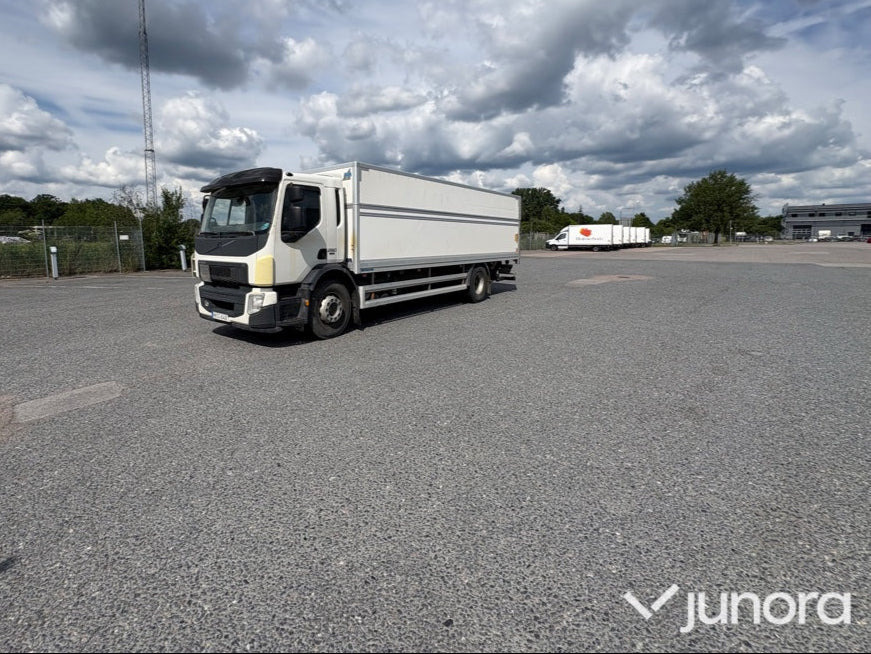 Volvo Fe 280 med höj o sänkbart skåp - Camião furgão: foto 3 Volvo Fe 280 med höj o sänkbart skåp - Camião furgão: foto 3