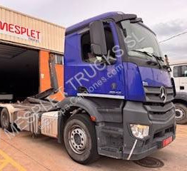 Mercedes Actros 2842 - Camião polibenne: foto 2 Mercedes Actros 2842 - Camião polibenne: foto 2
