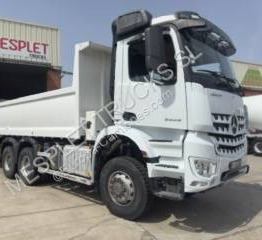 Mercedes Arocs 3345 AK - Camião basculante, Dumper: foto 2 Mercedes Arocs 3345 AK - Camião basculante, Dumper: foto 2