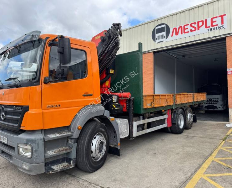Mercedes Axor 2533 - Camião de caixa aberta/ Plataforma: foto 1 Mercedes Axor 2533 - Camião de caixa aberta/ Plataforma: foto 1