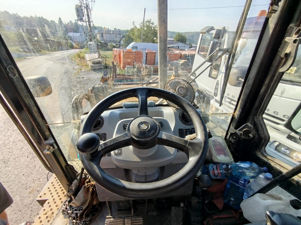 CATERPILLAR 472F2 - Retroescavadeira: foto 5 CATERPILLAR 472F2 - Retroescavadeira: foto 5