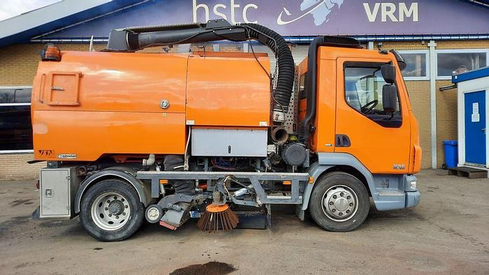 DAF FA LF45G12+ Johnston VF501 - Varredora urbana: foto 1 DAF FA LF45G12+ Johnston VF501 - Varredora urbana: foto 1