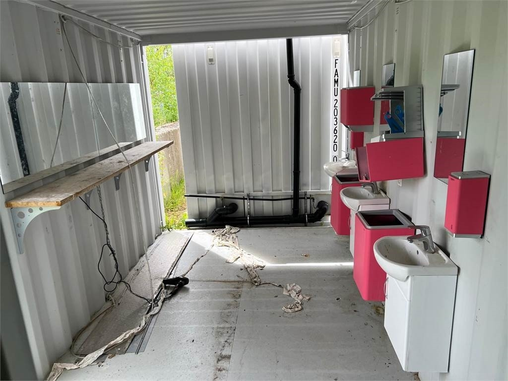 5 stk 20 fods indrettet til WC - baderum - Carroçaria para furgões: foto 4 5 stk 20 fods indrettet til WC - baderum - Carroçaria para furgões: foto 4