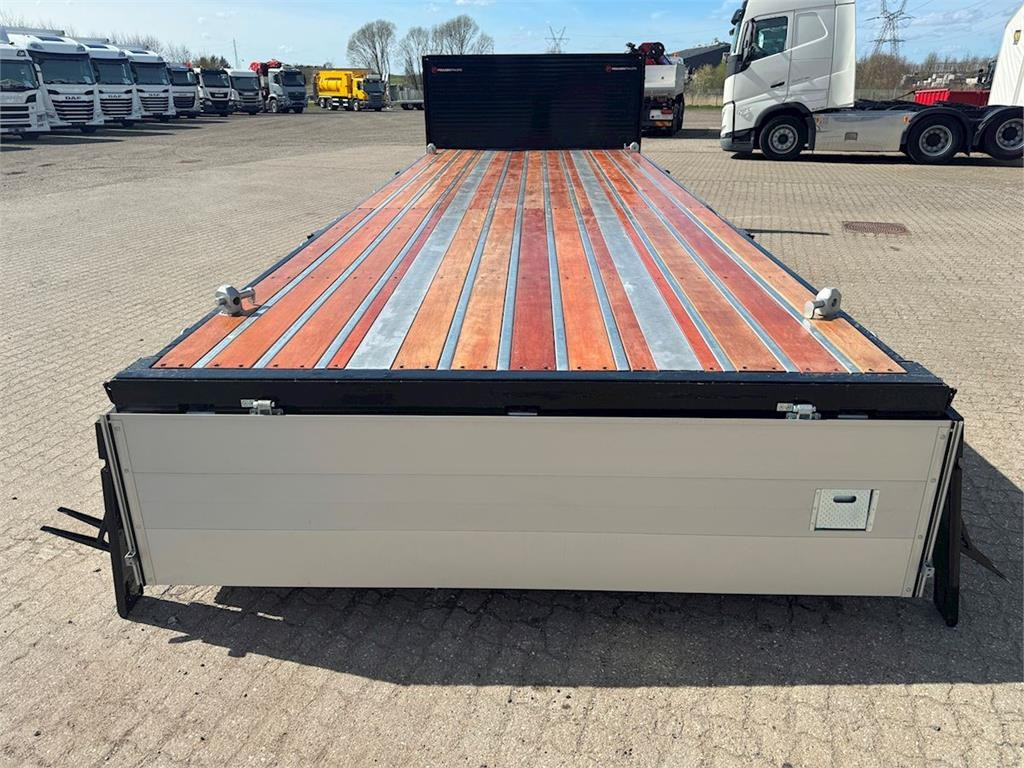 Hangler 3-aks kærre alu-sider + alu-ramper - Reboque plataforma/ Caixa aberta: foto 3 Hangler 3-aks kærre alu-sider + alu-ramper - Reboque plataforma/ Caixa aberta: foto 3