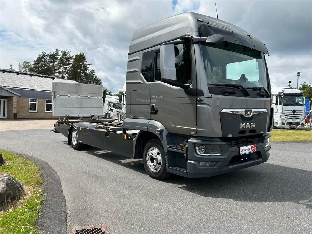 Camião furgão MAN TGL 8-220 4x2 BL incl. 2 stk veksellad: foto 13