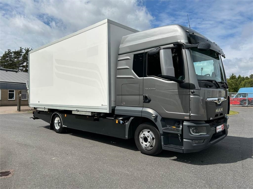 Camião furgão MAN TGL 8-220 4x2 BL incl. 2 stk veksellad: foto 9