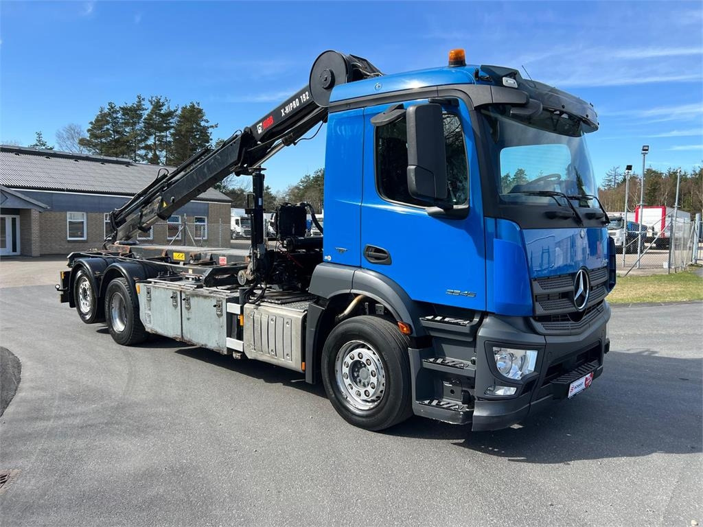 Mercedes-Benz Antos 2546 - Hiab 192 E kran - Camião multibenne: foto 3 Mercedes-Benz Antos 2546 - Hiab 192 E kran - Camião multibenne: foto 3