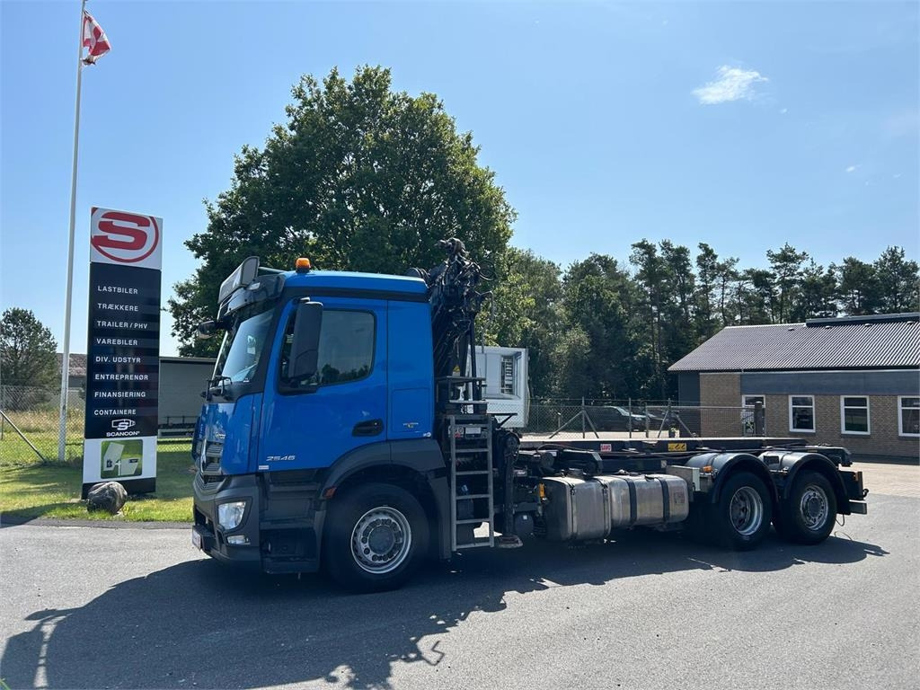 Mercedes-Benz Antos 2546 - Hiab 192 E kran - Camião multibenne: foto 1 Mercedes-Benz Antos 2546 - Hiab 192 E kran - Camião multibenne: foto 1