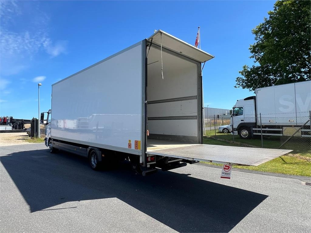 Mercedes-Benz Atego 1224 LnR  - Camião furgão: foto 4 Mercedes-Benz Atego 1224 LnR  - Camião furgão: foto 4