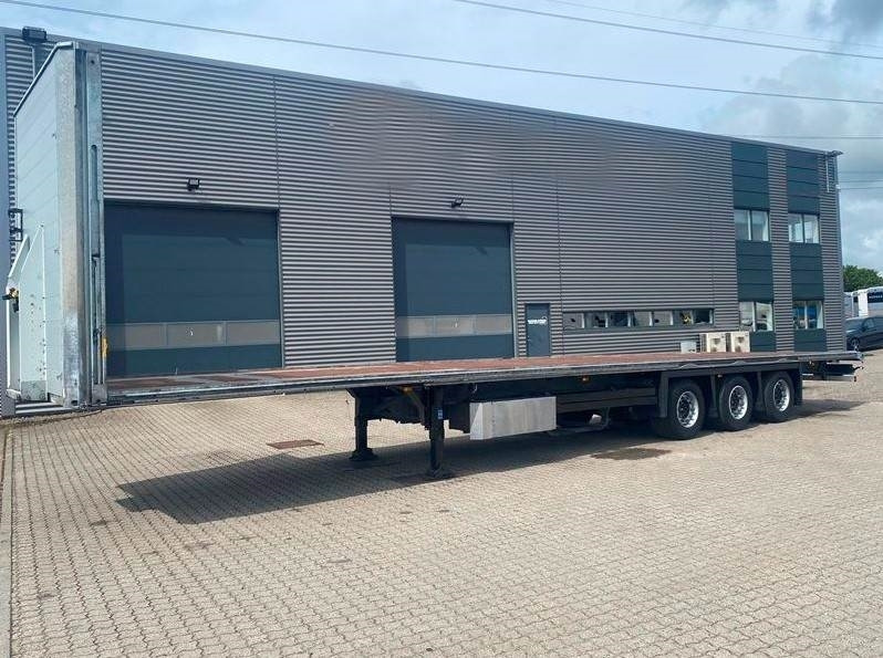 Schmitz 3-aks Mega trailer - Semi-reboque plataforma/ Caixa aberta: foto 2 Schmitz 3-aks Mega trailer - Semi-reboque plataforma/ Caixa aberta: foto 2