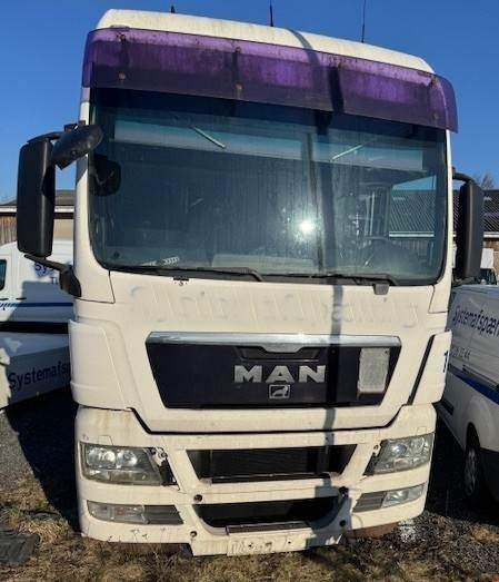 MAN TGX 18-440 4x2 LLS-U mega - Tractor: foto 1 MAN TGX 18-440 4x2 LLS-U mega - Tractor: foto 1