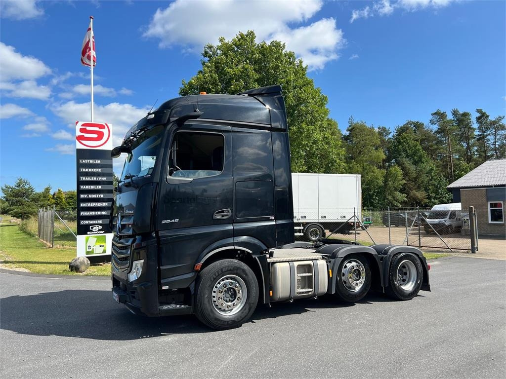 Mercedes-Benz Actros 2545 LS - Tractor: foto 1 Mercedes-Benz Actros 2545 LS - Tractor: foto 1