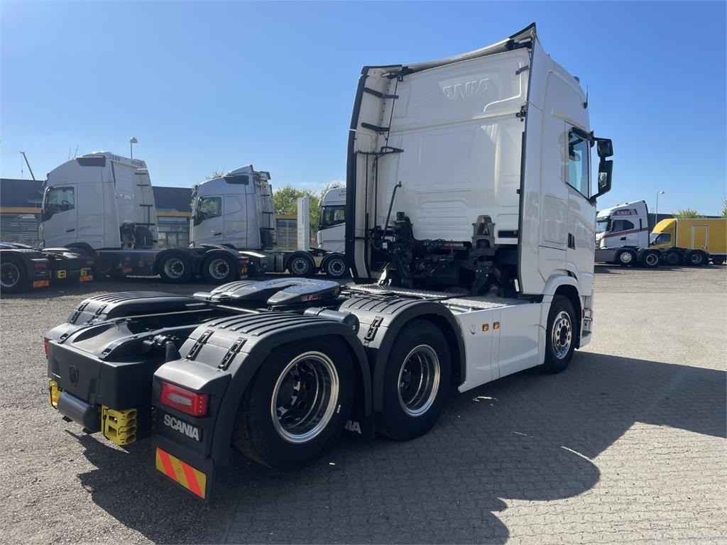 Scania S660 A 6x2 NB 2950 - Tractor: foto 2 Scania S660 A 6x2 NB 2950 - Tractor: foto 2