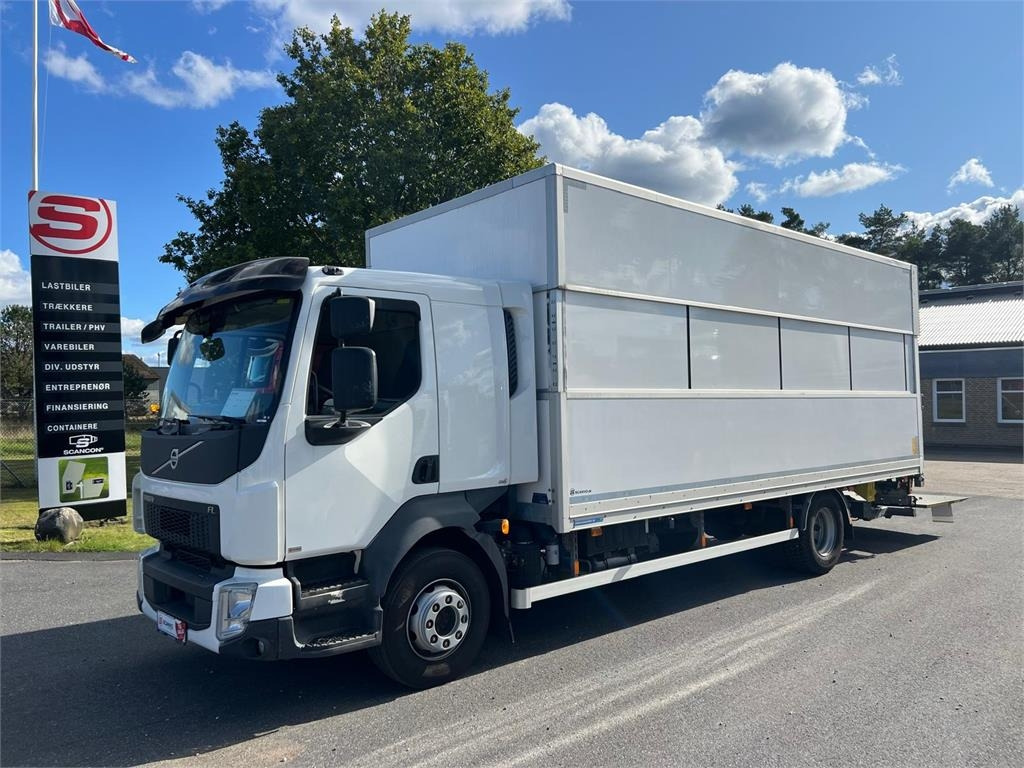 Volvo FL 250 16 ton - Camião furgão: foto 1 Volvo FL 250 16 ton - Camião furgão: foto 1
