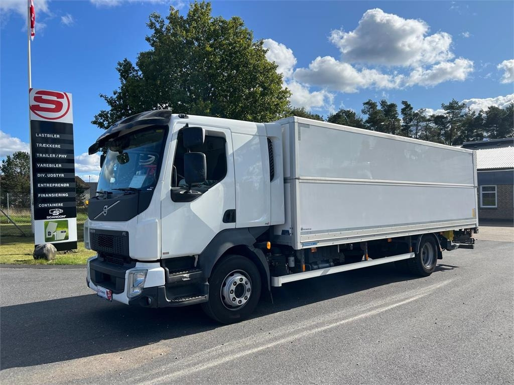 Volvo FL 250 16 ton - Camião furgão: foto 2 Volvo FL 250 16 ton - Camião furgão: foto 2