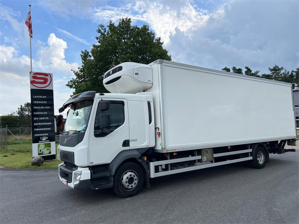 Volvo FL 250 16 ton - Camião frigorífico: foto 1 Volvo FL 250 16 ton - Camião frigorífico: foto 1