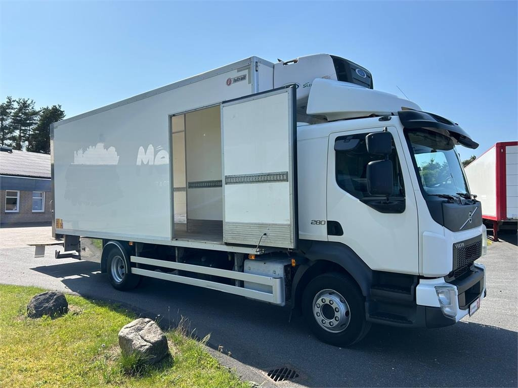 Volvo FL 280 (12 ton) Dobbelt compartment  - Camião frigorífico: foto 2 Volvo FL 280 (12 ton) Dobbelt compartment  - Camião frigorífico: foto 2