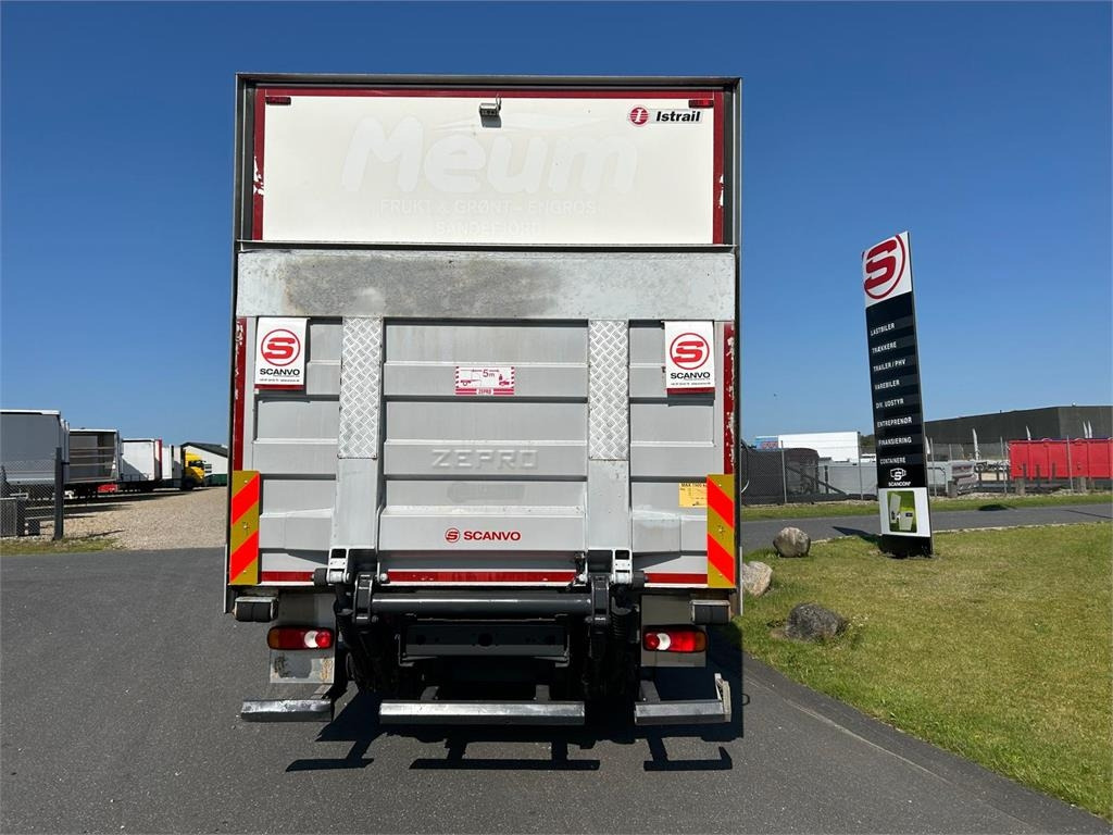 Volvo FL 280 (12 ton) Dobbelt compartment - Camião frigorífico: foto 4 Volvo FL 280 (12 ton) Dobbelt compartment - Camião frigorífico: foto 4