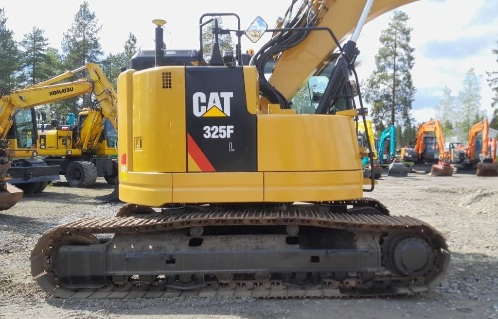 CAT 325FLCR PYÖRITTÄJÄLLLÄ  - Escavadora de rastos: foto 5 CAT 325FLCR PYÖRITTÄJÄLLLÄ  - Escavadora de rastos: foto 5