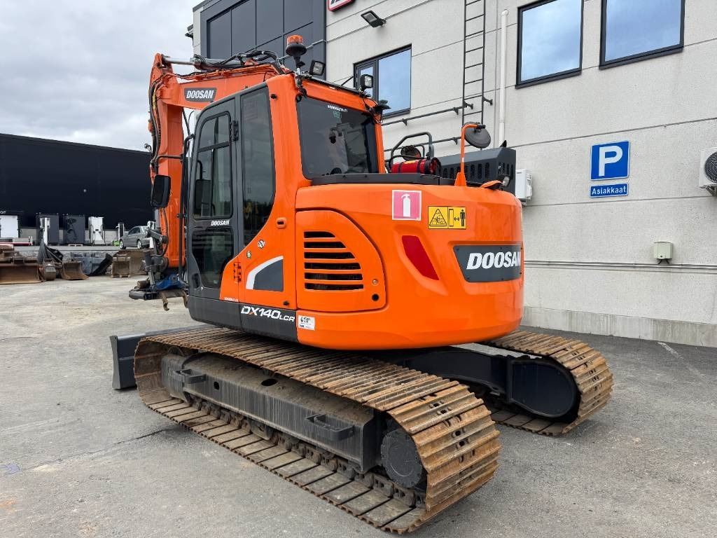 Doosan DX 140 LCR-5 Pyörittäjällä - Escavadora de rastos: foto 3 Doosan DX 140 LCR-5 Pyörittäjällä - Escavadora de rastos: foto 3