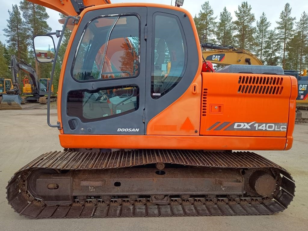Doosan DX140LC KALLISTAJA+PYÖRITTÄJÄ - Escavadora de rastos: foto 2 Doosan DX140LC KALLISTAJA+PYÖRITTÄJÄ - Escavadora de rastos: foto 2