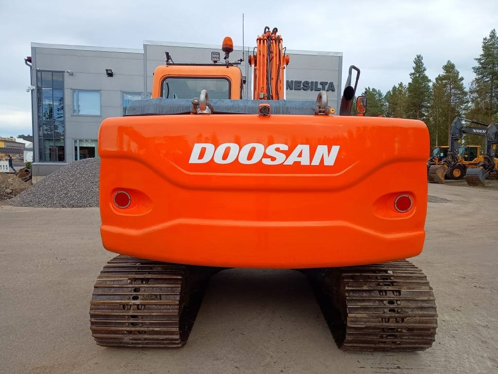 Doosan DX140LC KALLISTAJA+PYÖRITTÄJÄ - Escavadora de rastos: foto 4 Doosan DX140LC KALLISTAJA+PYÖRITTÄJÄ - Escavadora de rastos: foto 4