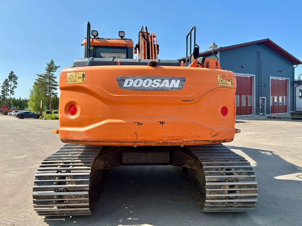 Doosan DX160LC-3 KALLISTAJA+PYÖRITTÄJÄ - Escavadora de rastos: foto 4 Doosan DX160LC-3 KALLISTAJA+PYÖRITTÄJÄ - Escavadora de rastos: foto 4