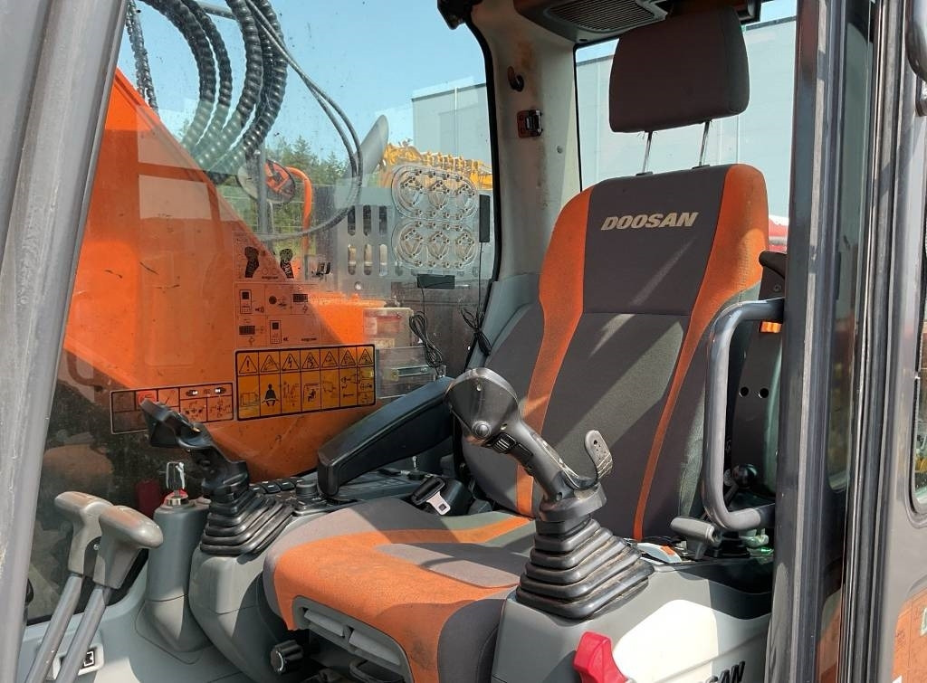 Doosan DX235LCR-5 DOZER - Escavadora de rastos: foto 4 Doosan DX235LCR-5 DOZER - Escavadora de rastos: foto 4