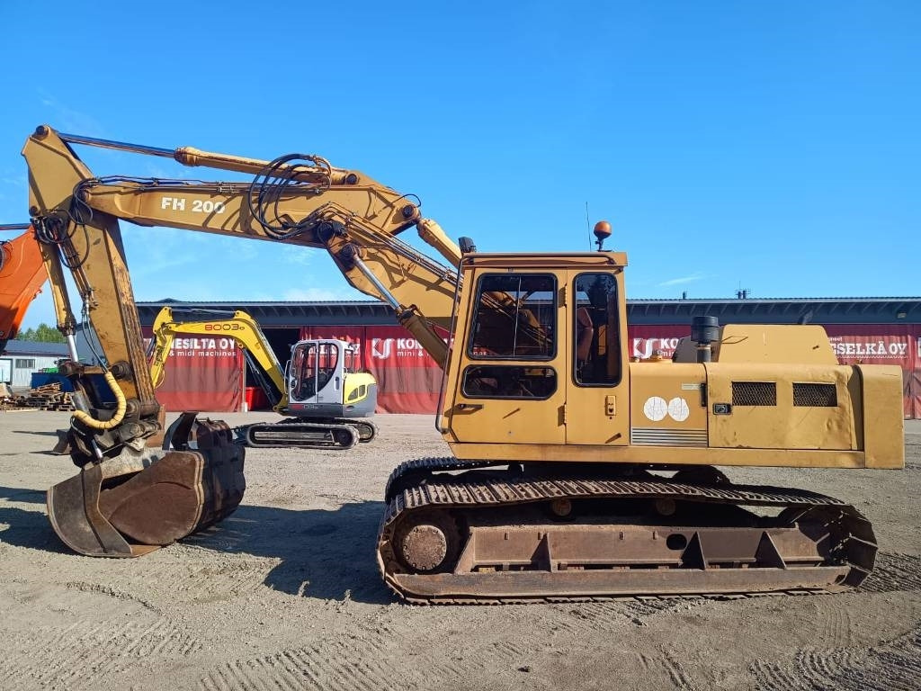 Fiat-Hitachi FH200T 2-KAUHAA - Escavadora de rastos: foto 1 Fiat-Hitachi FH200T 2-KAUHAA - Escavadora de rastos: foto 1