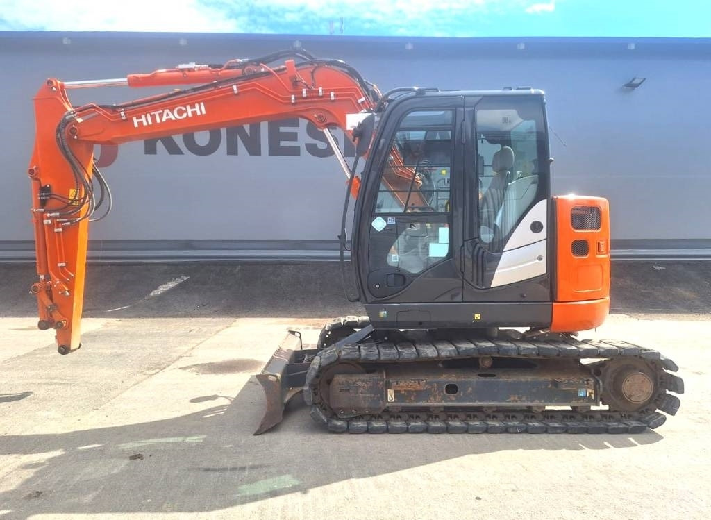 Hitachi MYYTY! SOLD! ZX85US-6 PIENET TUNNIT - Mini escavadeira: foto 1 Hitachi MYYTY! SOLD! ZX85US-6 PIENET TUNNIT - Mini escavadeira: foto 1