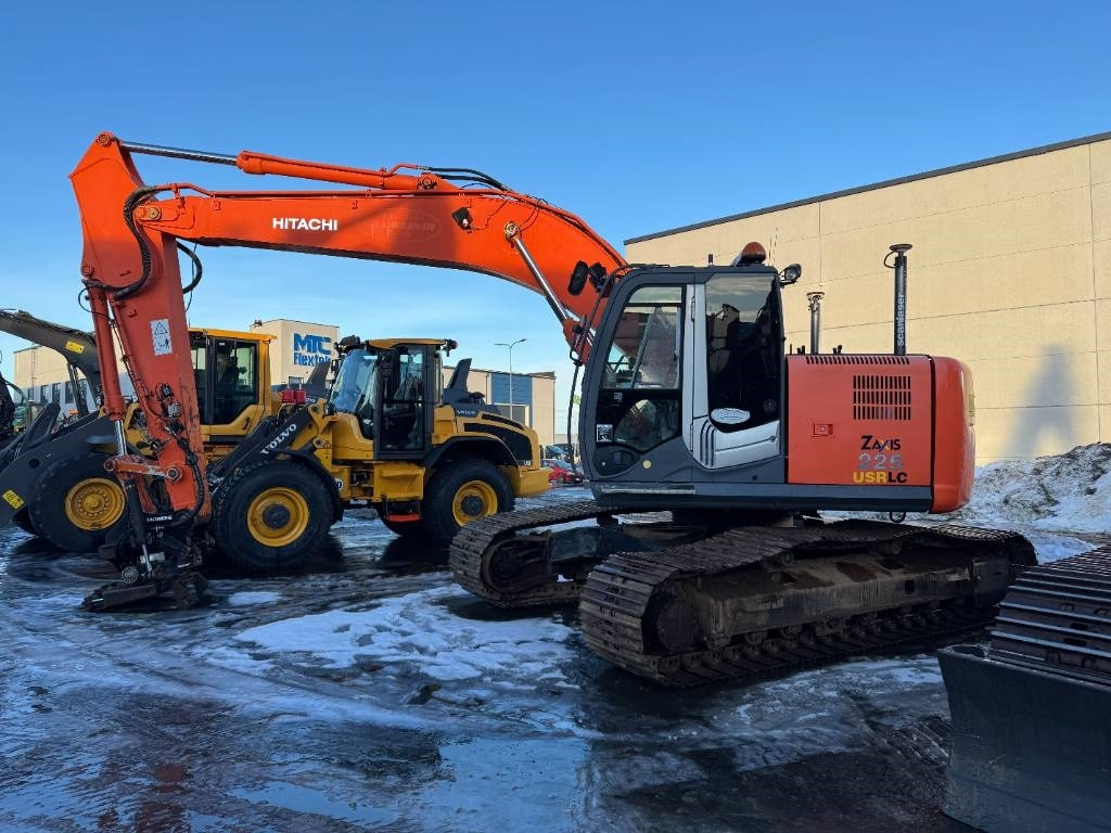Hitachi Myyty! ZX225USRLC-3 - Escavadora de rastos: foto 2 Hitachi Myyty! ZX225USRLC-3 - Escavadora de rastos: foto 2