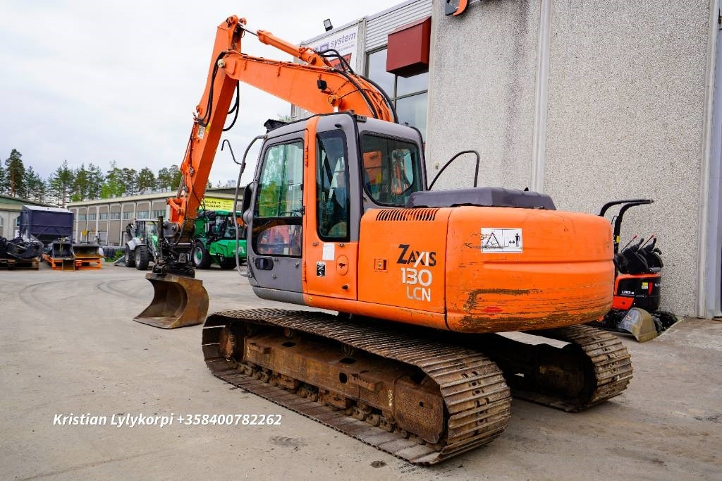 Hitachi ZX130LCN PYÖRITTÄJÄLLÄ - Escavadora de rastos: foto 2 Hitachi ZX130LCN PYÖRITTÄJÄLLÄ - Escavadora de rastos: foto 2