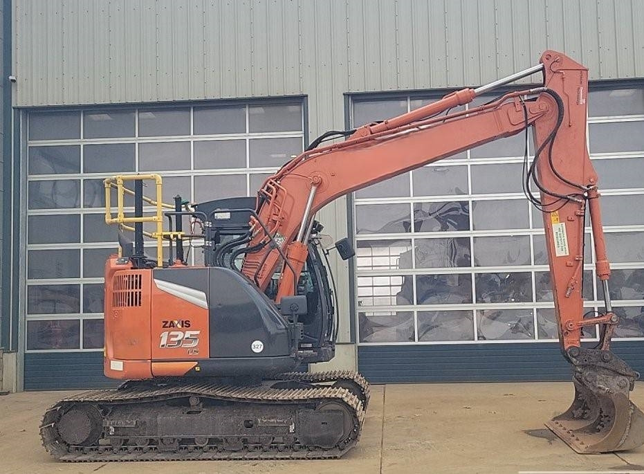 Hitachi ZX135US-7 - Escavadora de rastos: foto 2 Hitachi ZX135US-7 - Escavadora de rastos: foto 2