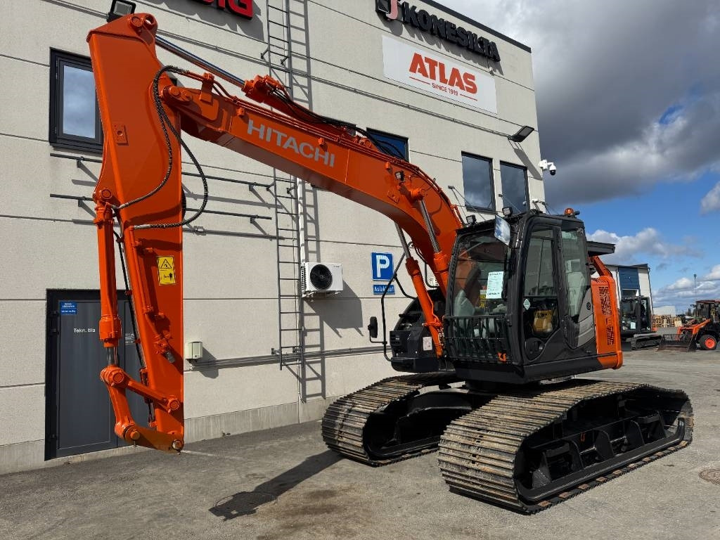 Hitachi ZX135USL-6 -SUOALUSTA- - Escavadora de rastos: foto 2 Hitachi ZX135USL-6 -SUOALUSTA- - Escavadora de rastos: foto 2