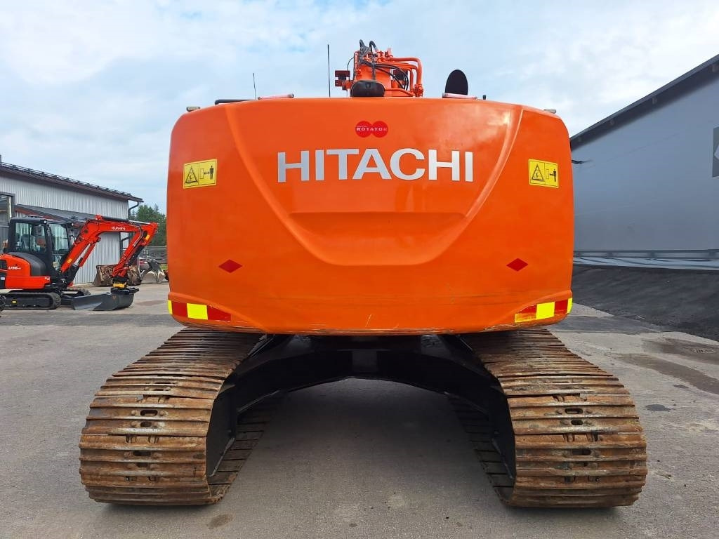 Hitachi ZX225USLC-5 PYÖRITTÄJÄLLÄ - Escavadora de rastos: foto 3 Hitachi ZX225USLC-5 PYÖRITTÄJÄLLÄ - Escavadora de rastos: foto 3