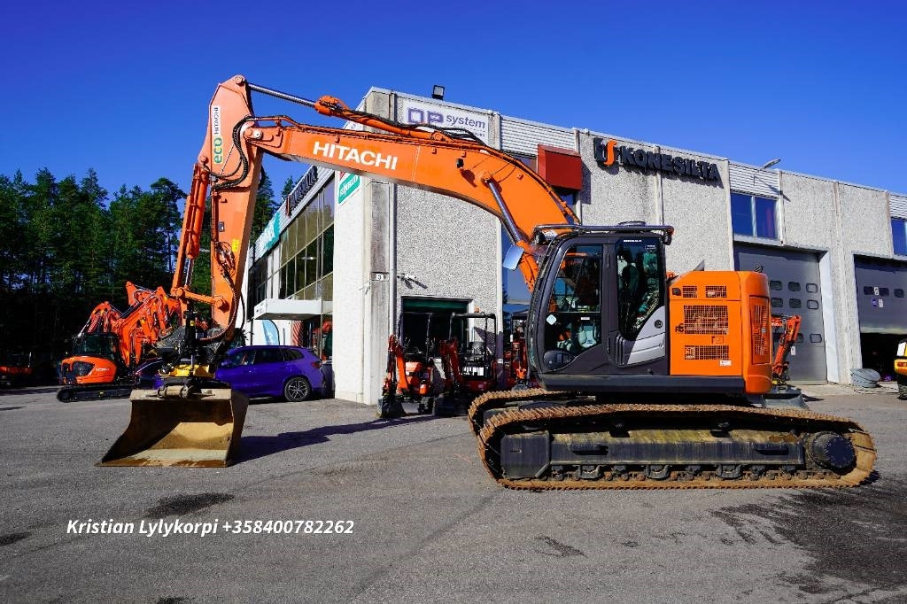 Hitachi ZX225USLC-6 Huippuvarusteet! - Escavadora de rastos: foto 1 Hitachi ZX225USLC-6 Huippuvarusteet! - Escavadora de rastos: foto 1