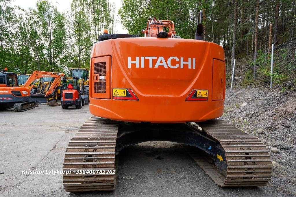 Hitachi ZX225USLC-7 STAGE V - Escavadora de rastos: foto 3 Hitachi ZX225USLC-7 STAGE V - Escavadora de rastos: foto 3