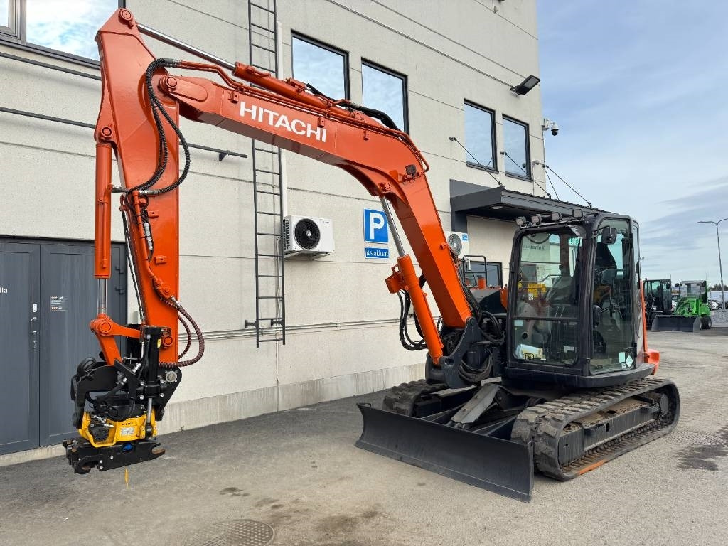 Hitachi ZX85USB-6, Uudella engcon EC209 tiltillä - Mini escavadeira: foto 2 Hitachi ZX85USB-6, Uudella engcon EC209 tiltillä - Mini escavadeira: foto 2