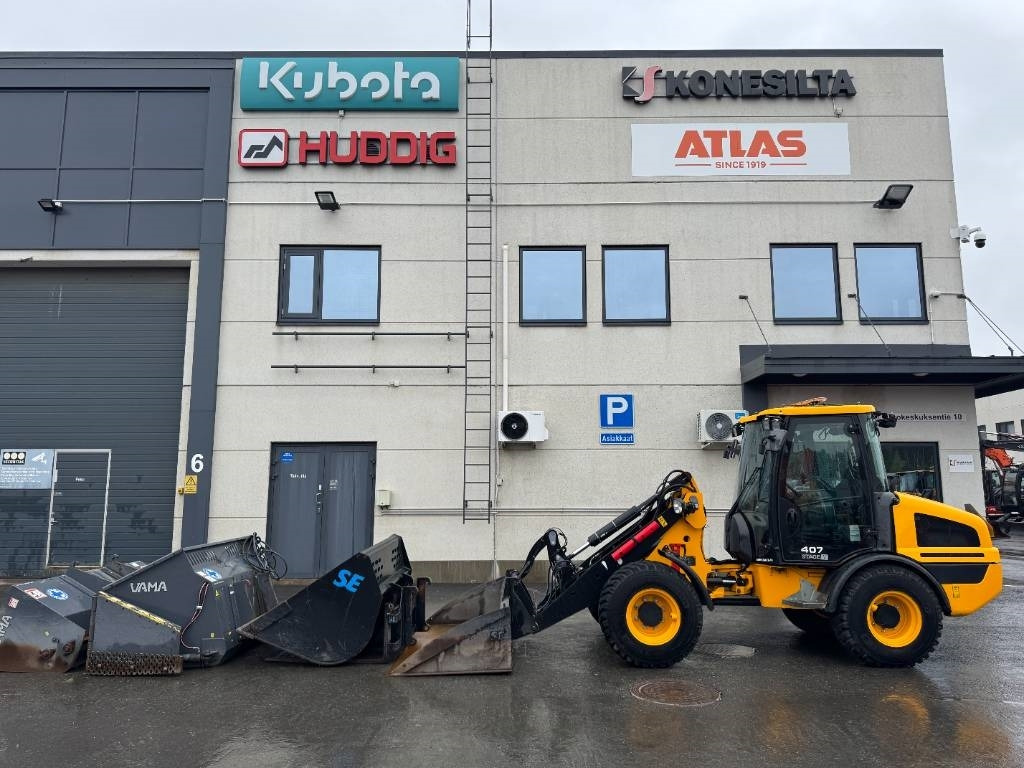JCB 407 SV RUNSAASTI LISÄVARUSTEITA - Pá carregadora de rodas: foto 1 JCB 407 SV RUNSAASTI LISÄVARUSTEITA - Pá carregadora de rodas: foto 1