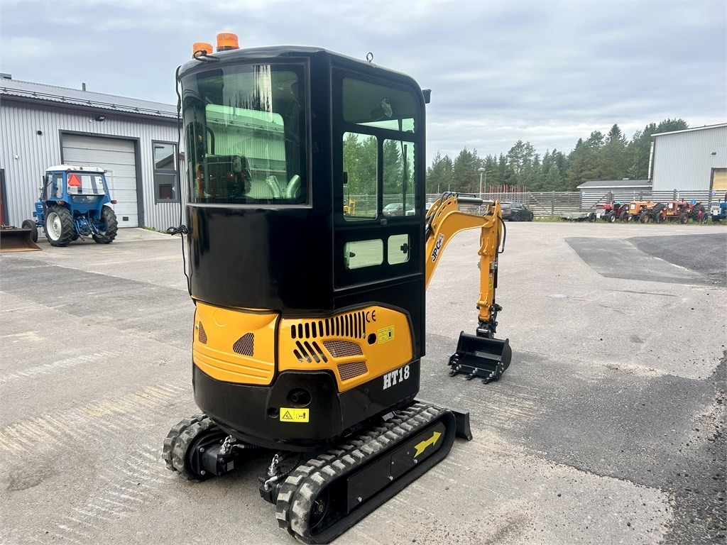 JPC HT18 HYTILLÄ KUIN UUSI - Mini escavadeira: foto 4 JPC HT18 HYTILLÄ KUIN UUSI - Mini escavadeira: foto 4