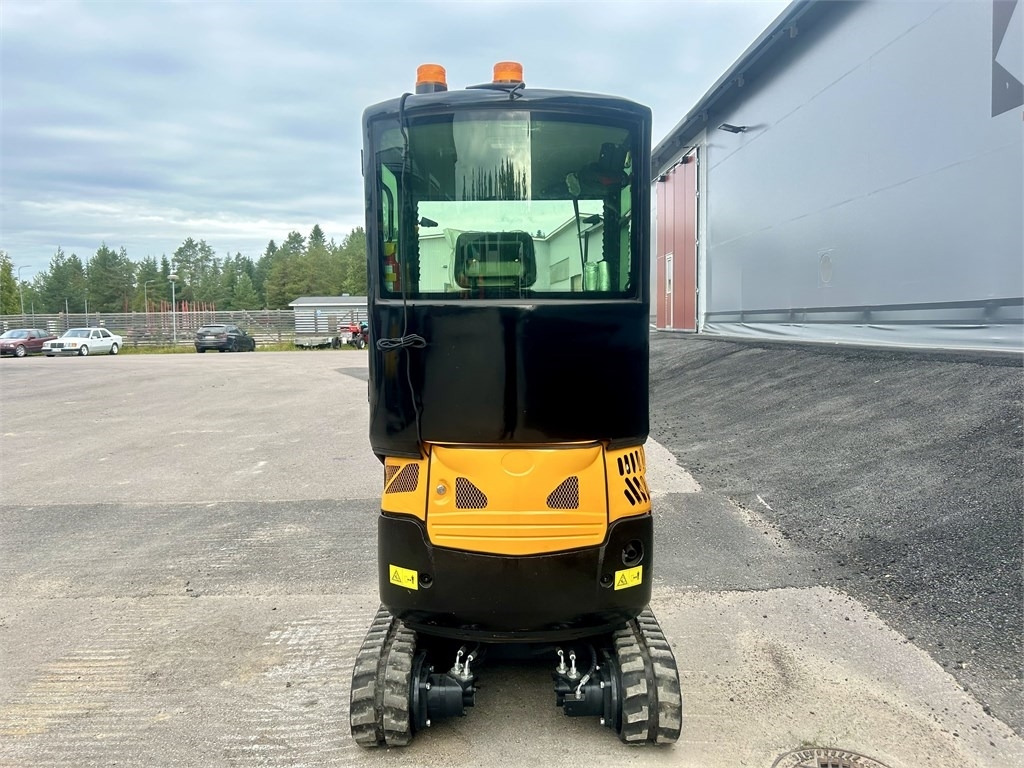 JPC HT18 HYTILLÄ KUIN UUSI - Mini escavadeira: foto 3 JPC HT18 HYTILLÄ KUIN UUSI - Mini escavadeira: foto 3
