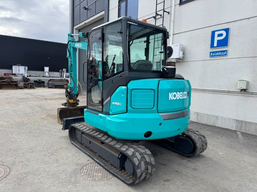 Kobelco SK45SRX-6 Pyörittäjä pihdeillä - Mini escavadeira: foto 3 Kobelco SK45SRX-6 Pyörittäjä pihdeillä - Mini escavadeira: foto 3
