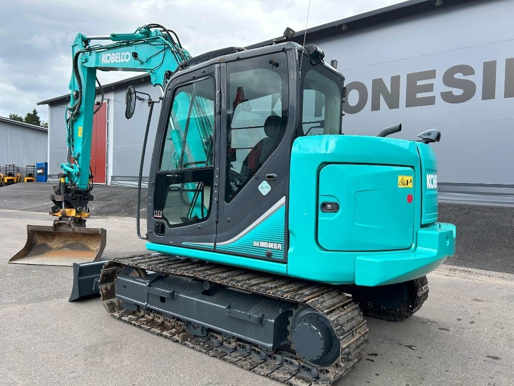 Kobelco SK85MSR-3 PYÖRITTÄJÄLLÄ  - Mini escavadeira: foto 2 Kobelco SK85MSR-3 PYÖRITTÄJÄLLÄ  - Mini escavadeira: foto 2
