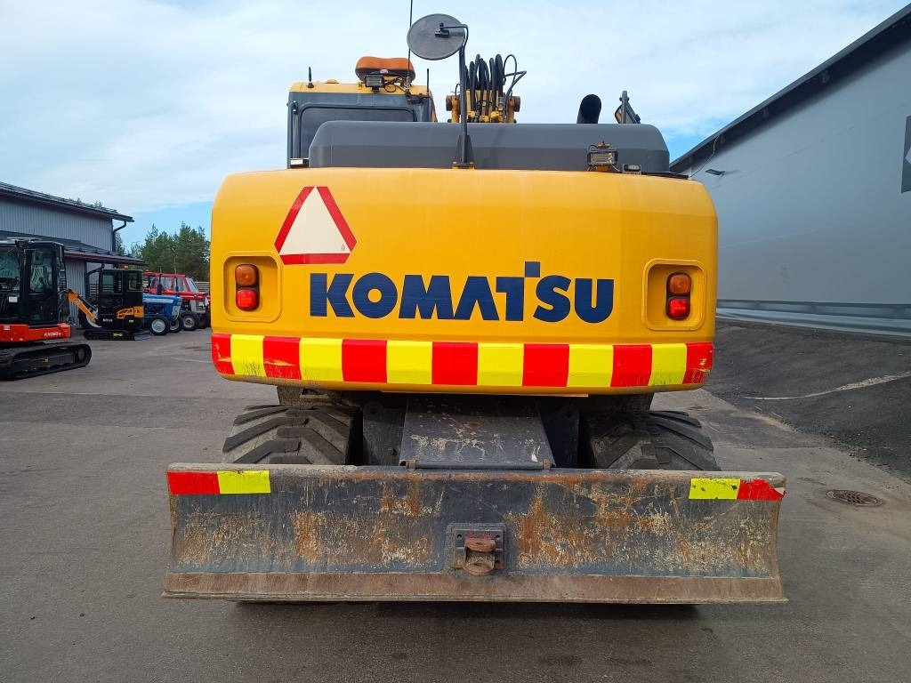 Komatsu MYYTY! SOLD! PW140-7 PYÖRITTÄJÄLLÄ - Escavadeira de rodas: foto 4 Komatsu MYYTY! SOLD! PW140-7 PYÖRITTÄJÄLLÄ - Escavadeira de rodas: foto 4